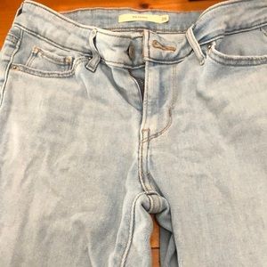 Levi skinny jeans